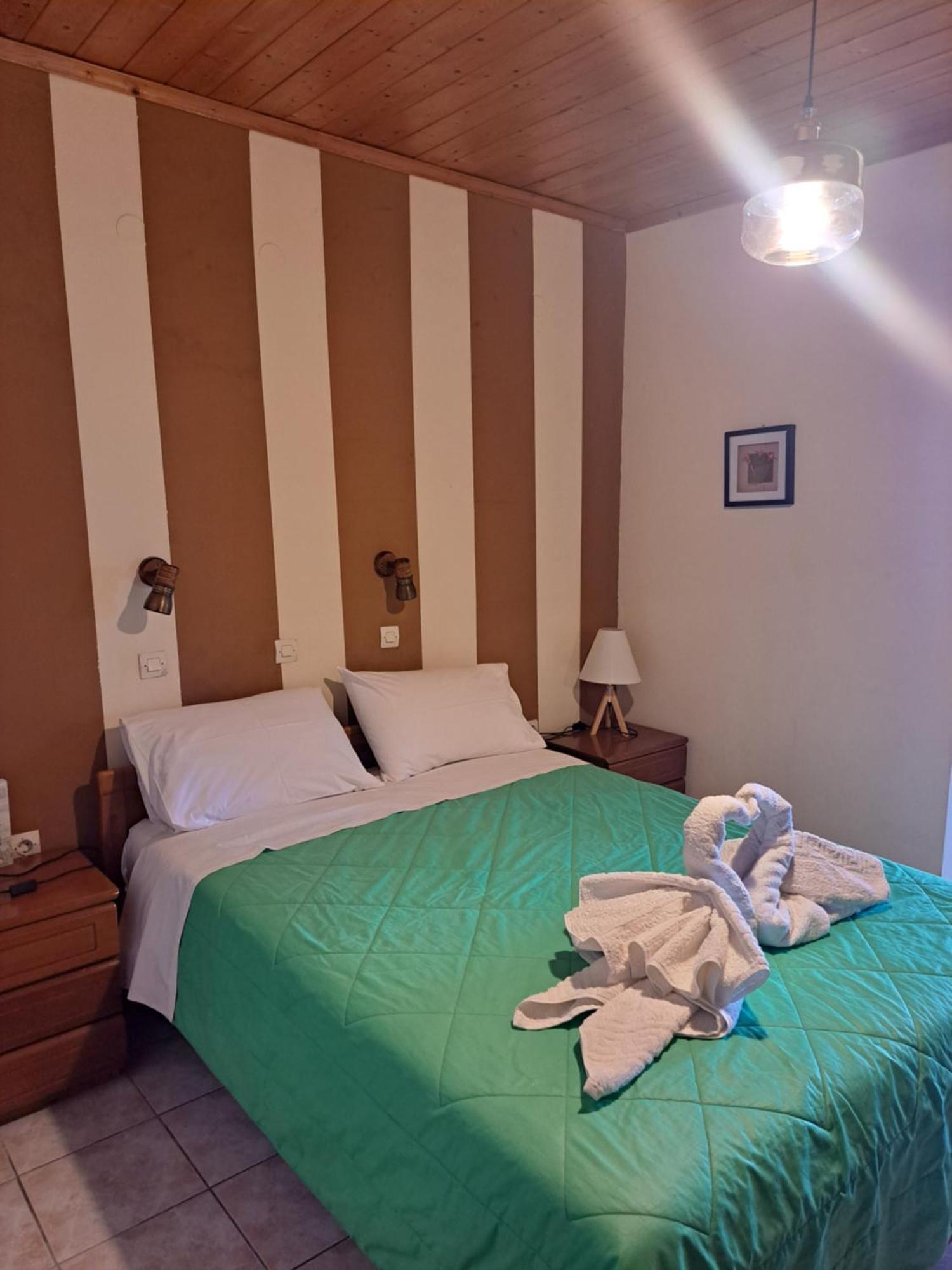 Marinos Studios At Lourdata Village Ngoại thất bức ảnh
