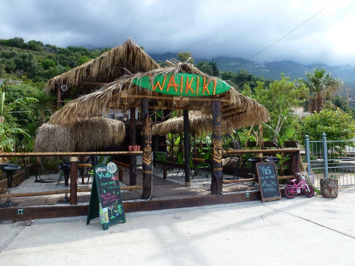 Marinos Studios At Lourdata Village Ngoại thất bức ảnh