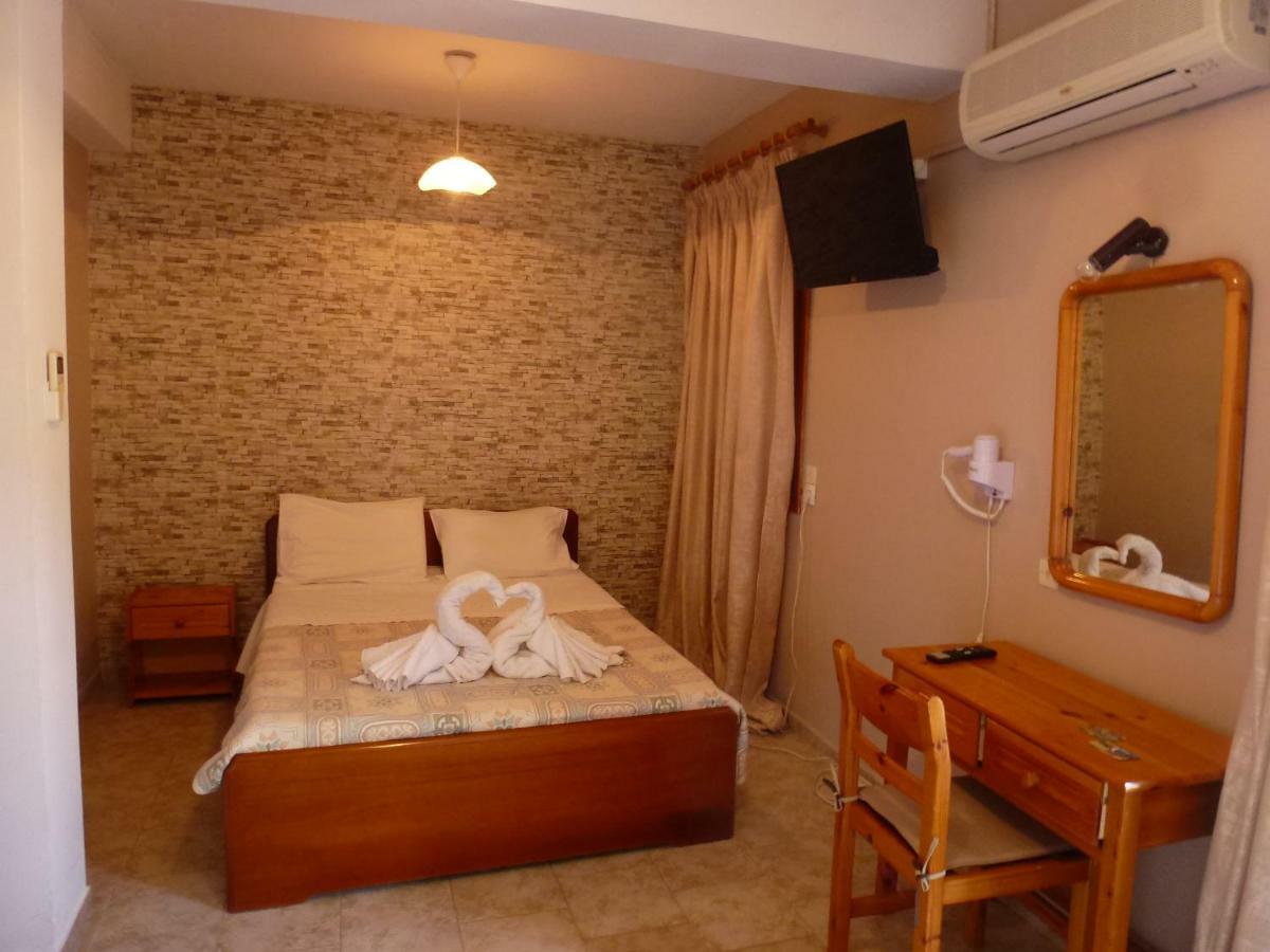 Marinos Studios At Lourdata Village Ngoại thất bức ảnh